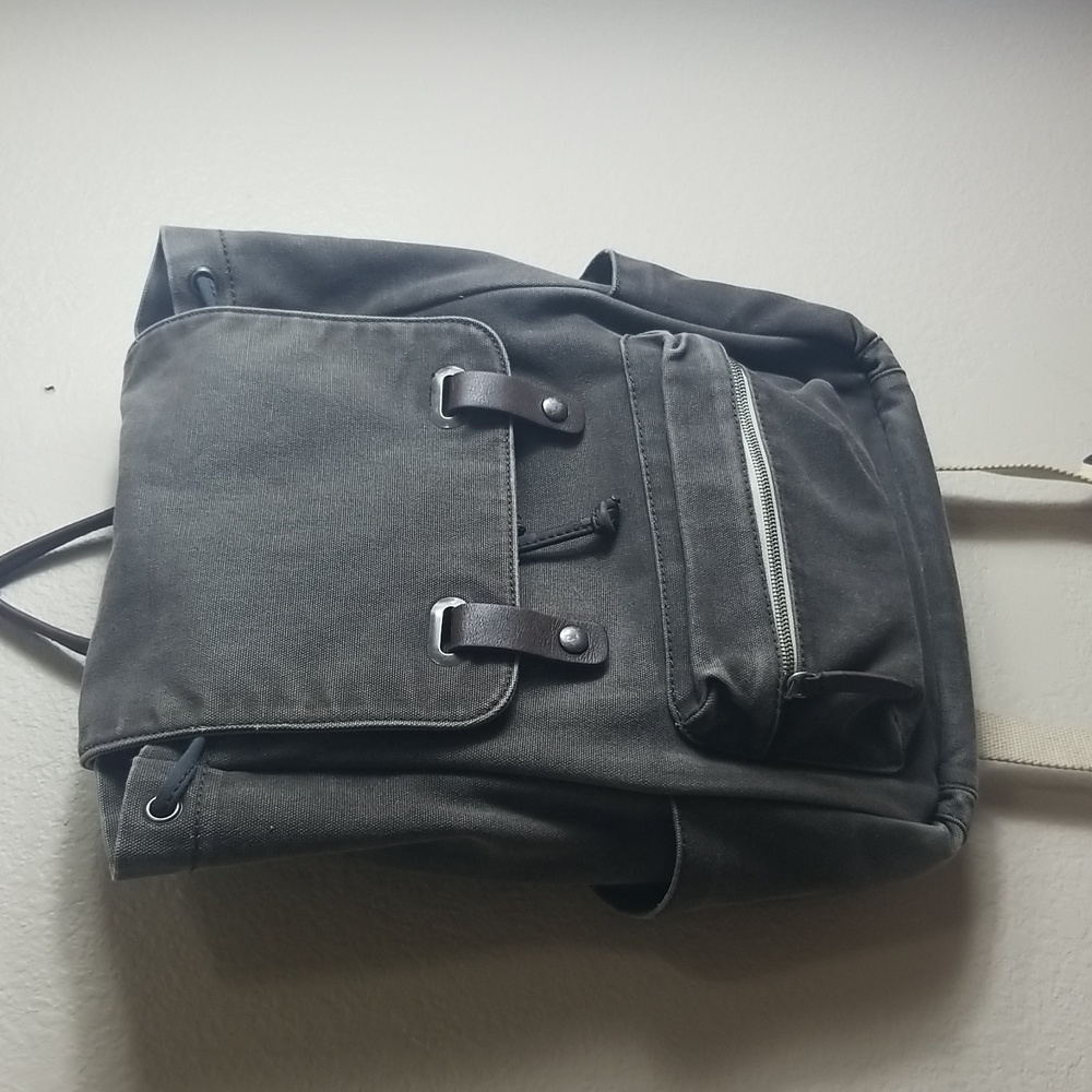 Everlane